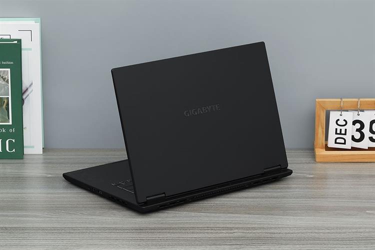 Gigabyte Gaming A16-GA6H - i7 Hanoilab (14)